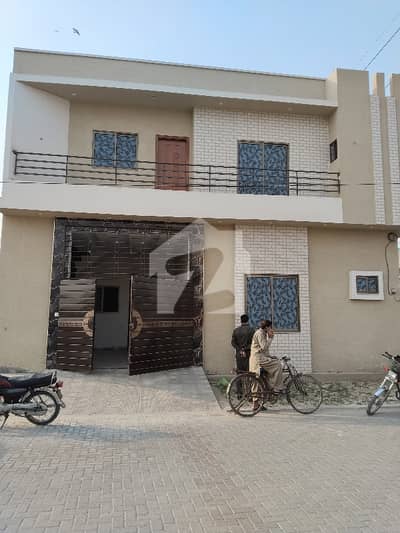 ستیانہ روڈ فیصل آباد میں 4 کمروں کا 4 مرلہ مکان 1.45 کروڑ میں برائے فروخت۔