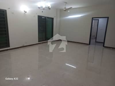 10 Marla 3 Bed Flat Available For Sale Askari 11 Sec B Lahore