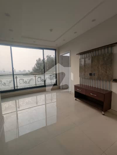 Get In Touch Now To Buy A 550 Square Feet Flat In Bahria Town - Sector C Lahore Get In Touch Now To Buy A 550 Square Feet Flat In Bahria Town - Sector C Lahore