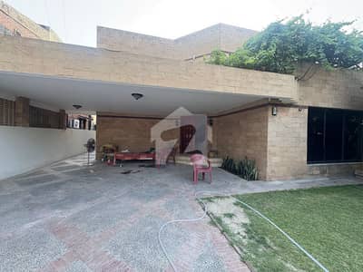 ڈی ایچ اے فیز 4 ڈیفنس (ڈی ایچ اے),لاہور میں 4 کمروں کا 1 کنال مکان 2.65 لاکھ میں کرایہ پر دستیاب ہے۔ ڈی ایچ اے فیز 4 ڈیفنس (ڈی ایچ اے),لاہور میں 4 کمروں کا 1 کنال مکان 2.65 لاکھ میں کرایہ پر دستیاب ہے۔