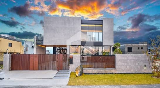 1 Kanal Elegant Designer Bungalow Farnished Phase 6