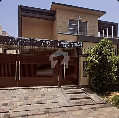 1 Kanal Furnished Elegant Designer Bungalow Phase 4