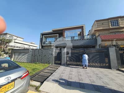 1 Kanal Brand New Basement House Available For Sale