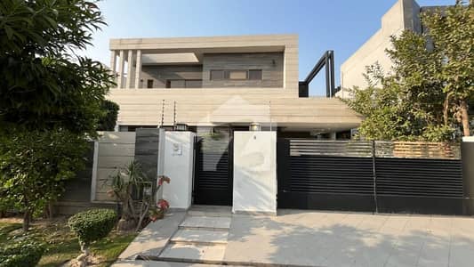 1 Kanal Furnished Elegant Designer Bungalow Phase 6