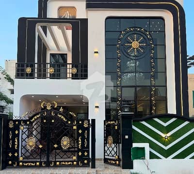 Highly-Coveted 5 Marla House Is Available In Bahria Nasheman - Iris For Sale