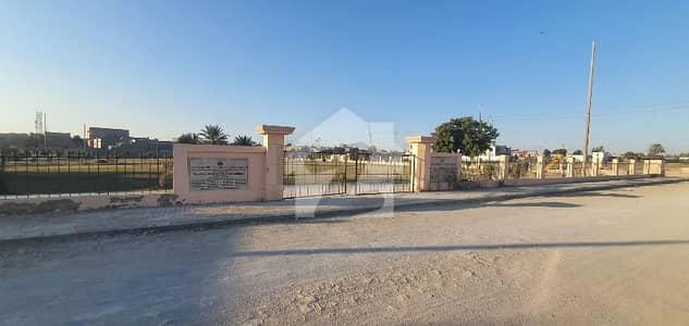Urgent Sale Ideal Society In Scheme 33 Aligarh Society
