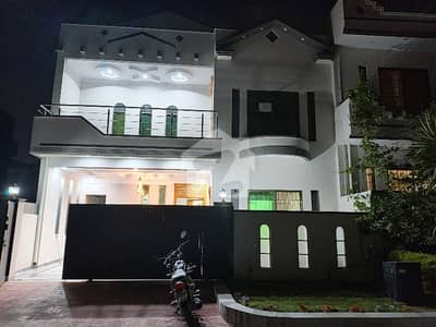 سی بی آر ٹاؤن فیز 1 سی بی آر ٹاؤن,اسلام آباد میں 4 کمروں کا 7 مرلہ مکان 3.65 کروڑ میں برائے فروخت۔ سی بی آر ٹاؤن فیز 1 سی بی آر ٹاؤن,اسلام آباد میں 4 کمروں کا 7 مرلہ مکان 3.65 کروڑ میں برائے فروخت۔