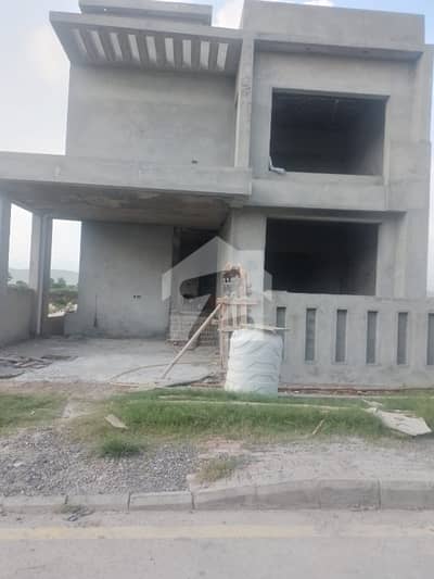 15 Marla (10 Marla + 5 Marla Extra Land) Gray Structure House For Sale Sector C2, Bahria Enclave, Islamabad