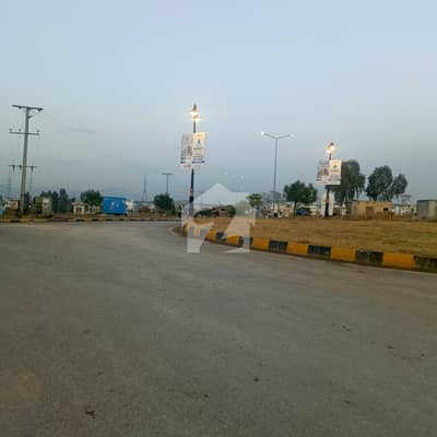 1Kanal Plot Very Reasonable Price Available For Sale Sector E-17/3 Cabinet Division (CDECHS),