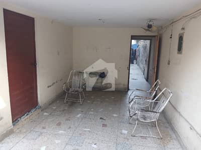9 MARLA OLD HOUSE FOR SALE