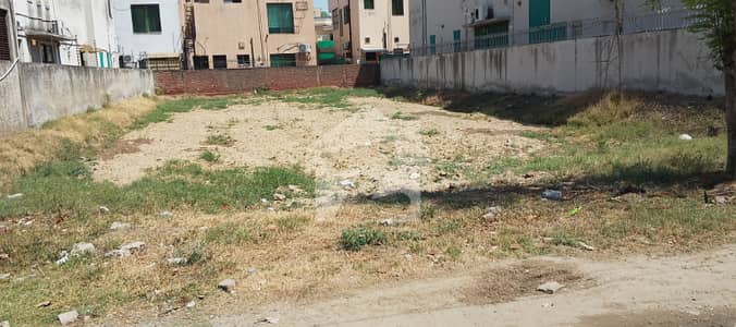 Hot Listing Corner 1 Kanal Plot Facing Park for Sale in DHA Phase 7 Block T Lahore