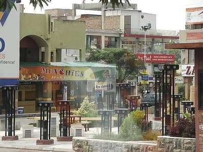 ایف ۔ 6 مرکز ایف ۔ 6,اسلام آباد میں 3 مرلہ Studio دفتر 7.9 کروڑ میں برائے فروخت۔