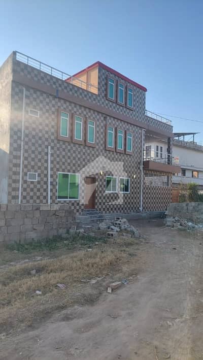 بنی گالہ اسلام آباد میں 4 کمروں کا 7 مرلہ مکان 2.3 کروڑ میں برائے فروخت۔