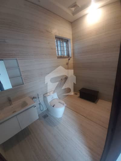 1 Kanal Like New House Available For Rent | Premium Location 1 Kanal Like New House Available For Rent | Premium Location