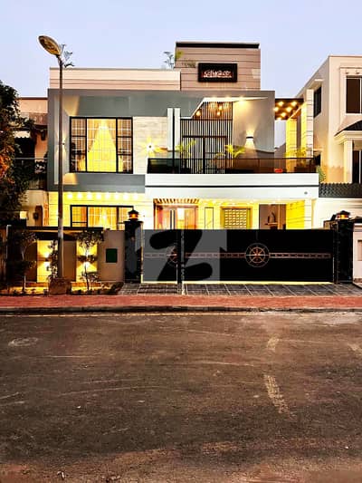 10 Marla Brand New House Available for sell in Bahria Town Lahore