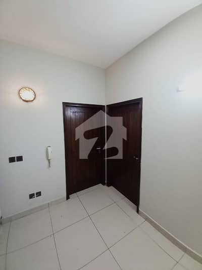 Luxury Apartment For Sale 2 Bed DD Bungalow Facing Saima Paari Star North Nazimabad Block H