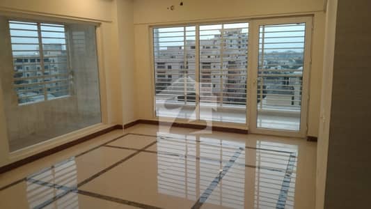 Clifton 3 Bedroom Apartment For Rent