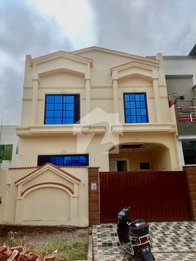 5 Marla Brand New House For Rent B-Extension.
