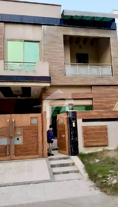 5 Marla House For Rent In A Block. Hot Location