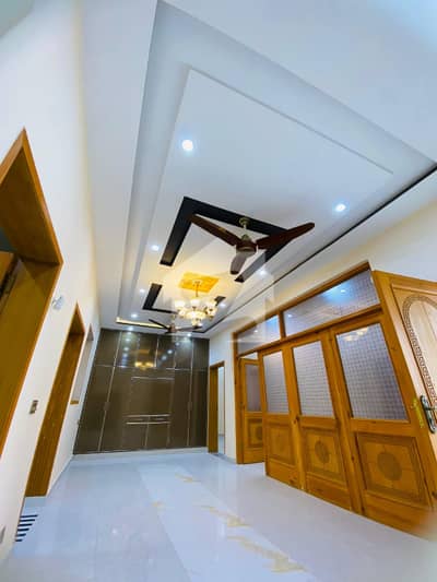 7 Marla Luxury Upper Portion Available For Rent In Bahria Town, Lahore