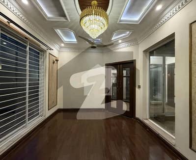8 Marla Beautiful House Available For Rent In Bahria Town Lahore