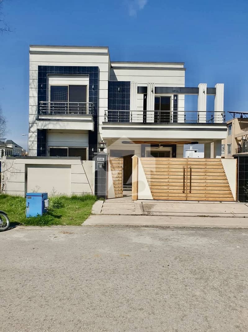 10 Marla House For Rent C-Block, Near Fountain 10 Marla House For Rent C-Block, Near Fountain
