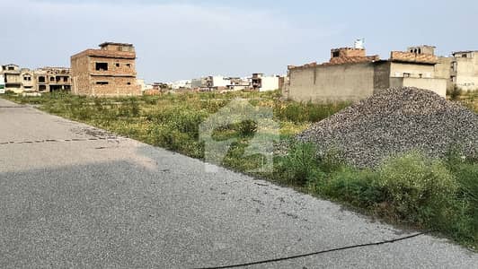 6 Marla Ready Possession Able Plot For Sale