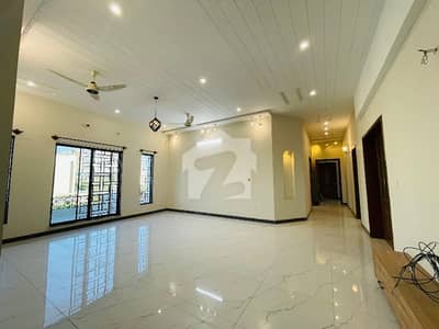 1 Kanal Luxurious Upper Portion Available For Rent In Prime Location Of DHA 2