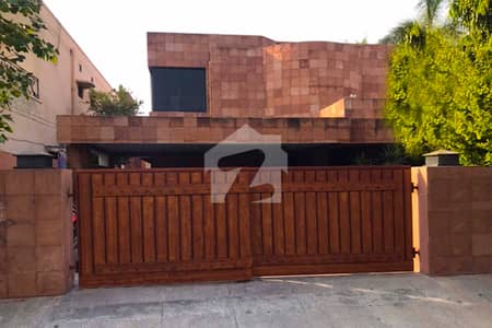 1 KANAL STONE ELEVATION OWNER BUILD IRON HOUSE DOUBLE UNIT IN PHASE 2 DHA ORIGNAL PICTURE 1 KANAL STONE ELEVATION OWNER BUILD IRON HOUSE DOUBLE UNIT IN PHASE 2 DHA ORIGNAL PICTURE