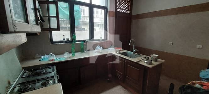 9 Bedrooms House For Sale F-10 /3 3 Storey House Prime Location
