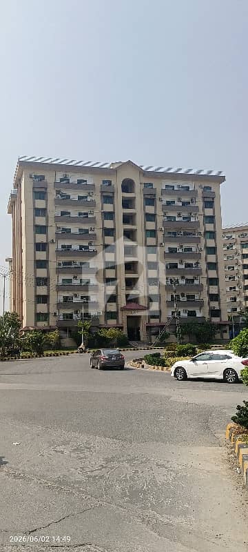 عسکری 11 عسکری,لاہور میں 3 کمروں کا 10 مرلہ فلیٹ 3.0 کروڑ میں برائے فروخت۔