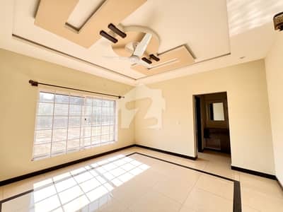 10 Marla Lower Portion For Rent In The Perfect Location Of DHA Defence Phase 5