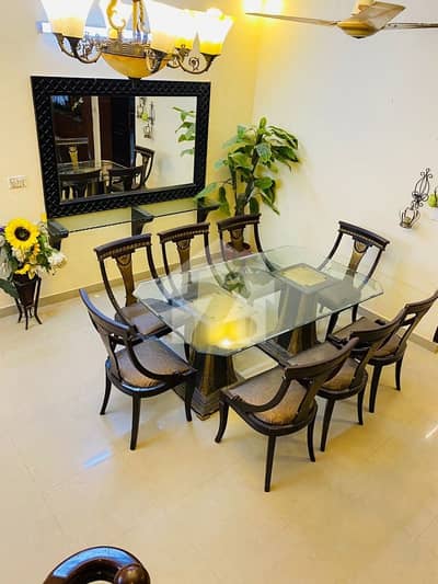Good Prime Location 518 Square Yards House For sale In DHA Phase 5