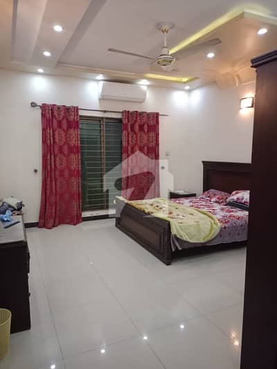 KANAL UPPER PORTION NEAR TO MARKET