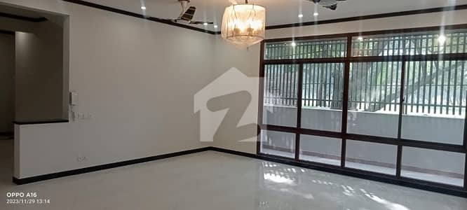 500 Square Yards Upper Portion Available For Rent