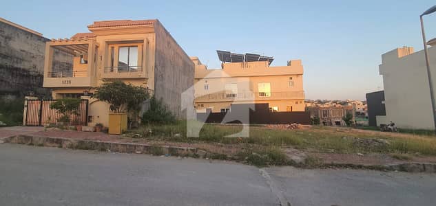 5 Marla Plot For Sale