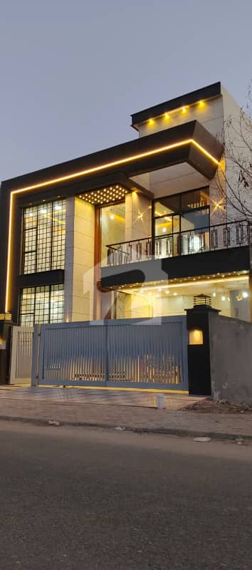 Luxury 10 Marla Brand New House For Sale In Bahria Orchard Sourthern Block Phase 1 Raiwind Lahore