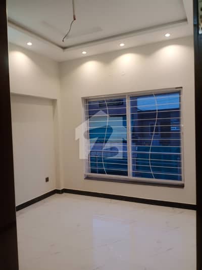 5 Marla Upper Portion For Rent In Nasheman Iqbal Phase 2 Lahore