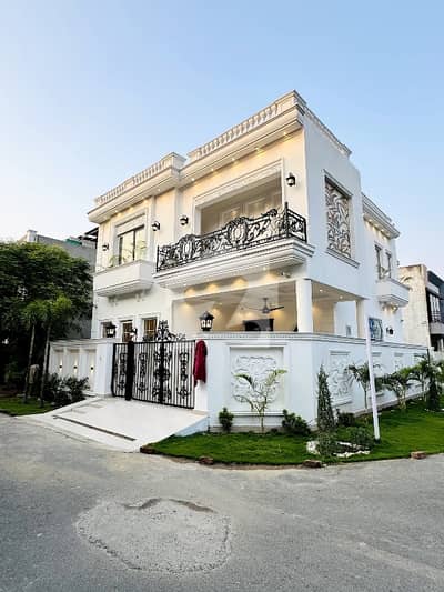 1 Kanal Prime Location House Available For Sale DHA Multan M Sector