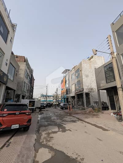 1.25 Marla Shop Available For Sale Model Town Multan Prime Location