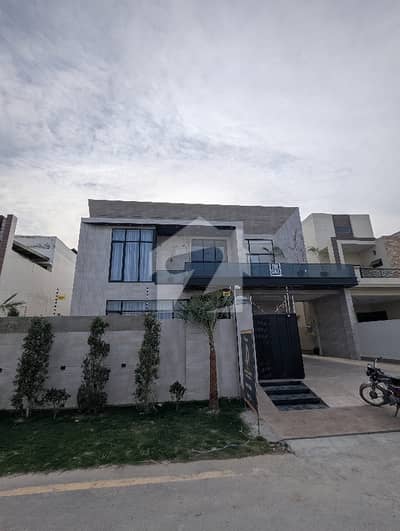 ڈی ایچ اے فیز 1 ۔ سیکٹر ایچ ڈی ایچ اے فیز 1,ڈی ایچ اے ڈیفینس,ملتان میں 6 کمروں کا 2 کنال مکان 11.9 کروڑ میں برائے فروخت۔ ڈی ایچ اے فیز 1 ۔ سیکٹر ایچ ڈی ایچ اے فیز 1,ڈی ایچ اے ڈیفینس,ملتان میں 6 کمروں کا 2 کنال مکان 11.9 کروڑ میں برائے فروخت۔