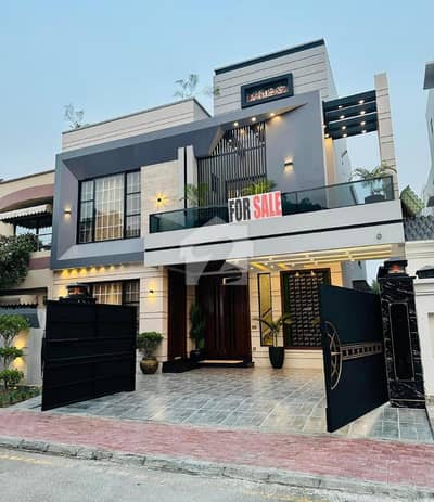 10 Marla Stylish Modern Design House For Sale With Gas Meter