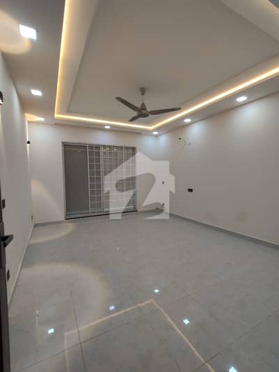 ای ۔ 11 اسلام آباد میں 9 کمروں کا 1 کنال مکان 14.0 کروڑ میں برائے فروخت۔