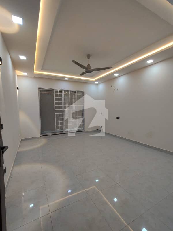 E-11/3 Proper Corner House E-11/3 Proper Corner House