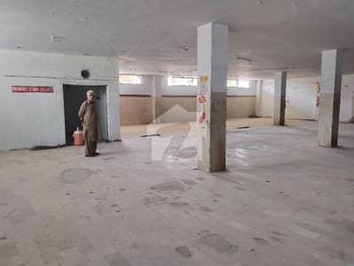 کورنگی انڈسٹریل ایریا کورنگی,کراچی میں 2 کنال گودام 4.5 لاکھ میں کرایہ پر دستیاب ہے۔