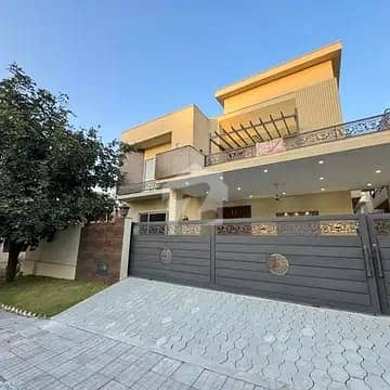 ڈی ایچ اے فیز 2 - سیکٹر اے ڈی ایچ اے ڈیفینس فیز 2,ڈی ایچ اے ڈیفینس,اسلام آباد میں 6 کمروں کا 1 کنال مکان 12.5 کروڑ میں برائے فروخت۔ ڈی ایچ اے فیز 2 - سیکٹر اے ڈی ایچ اے ڈیفینس فیز 2,ڈی ایچ اے ڈیفینس,اسلام آباد میں 6 کمروں کا 1 کنال مکان 12.5 کروڑ میں برائے فروخت۔