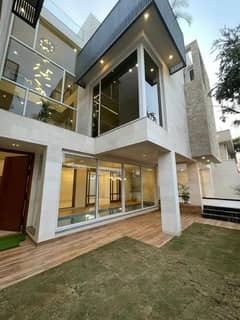 Perfect 1 Kanal House In DHA Phase 2 - Sector D For sale