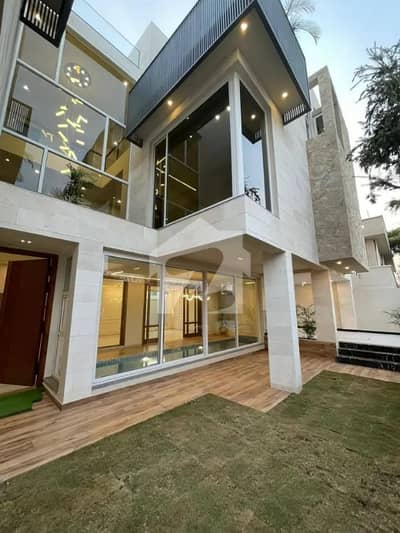 Perfect 1 Kanal House In DHA Phase 2 - Sector D For sale