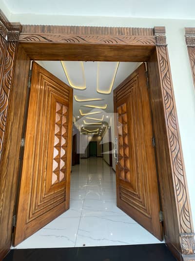 1 Kanal Luxury House For Sale Premium Finishes | Solid Structure | Ready To Move