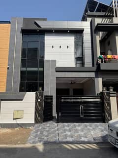 5 Marla Brand New House Available For Sale In Lake City Lahore. 5 Marla Brand New House Available For Sale In Lake City Lahore.